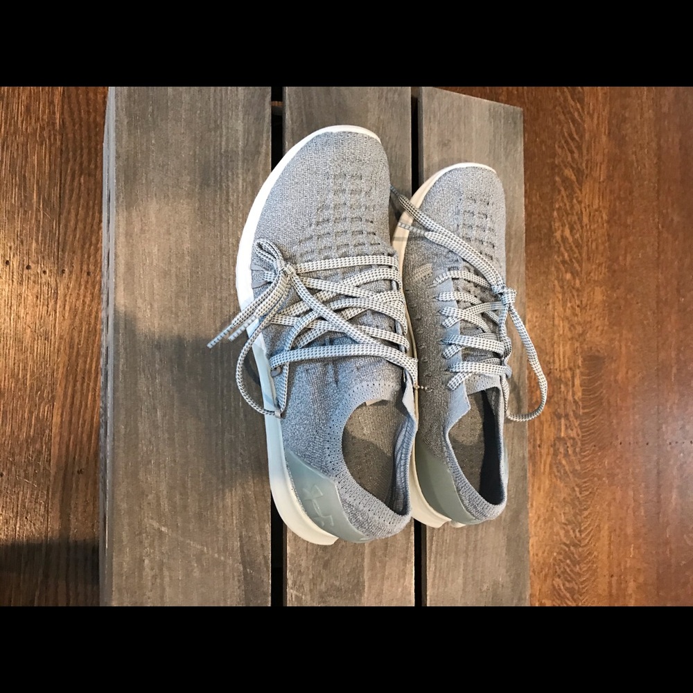 Under Armor Speedform Slongshot 2 running shoes. Sz 7.5 - Picture 2 of 6